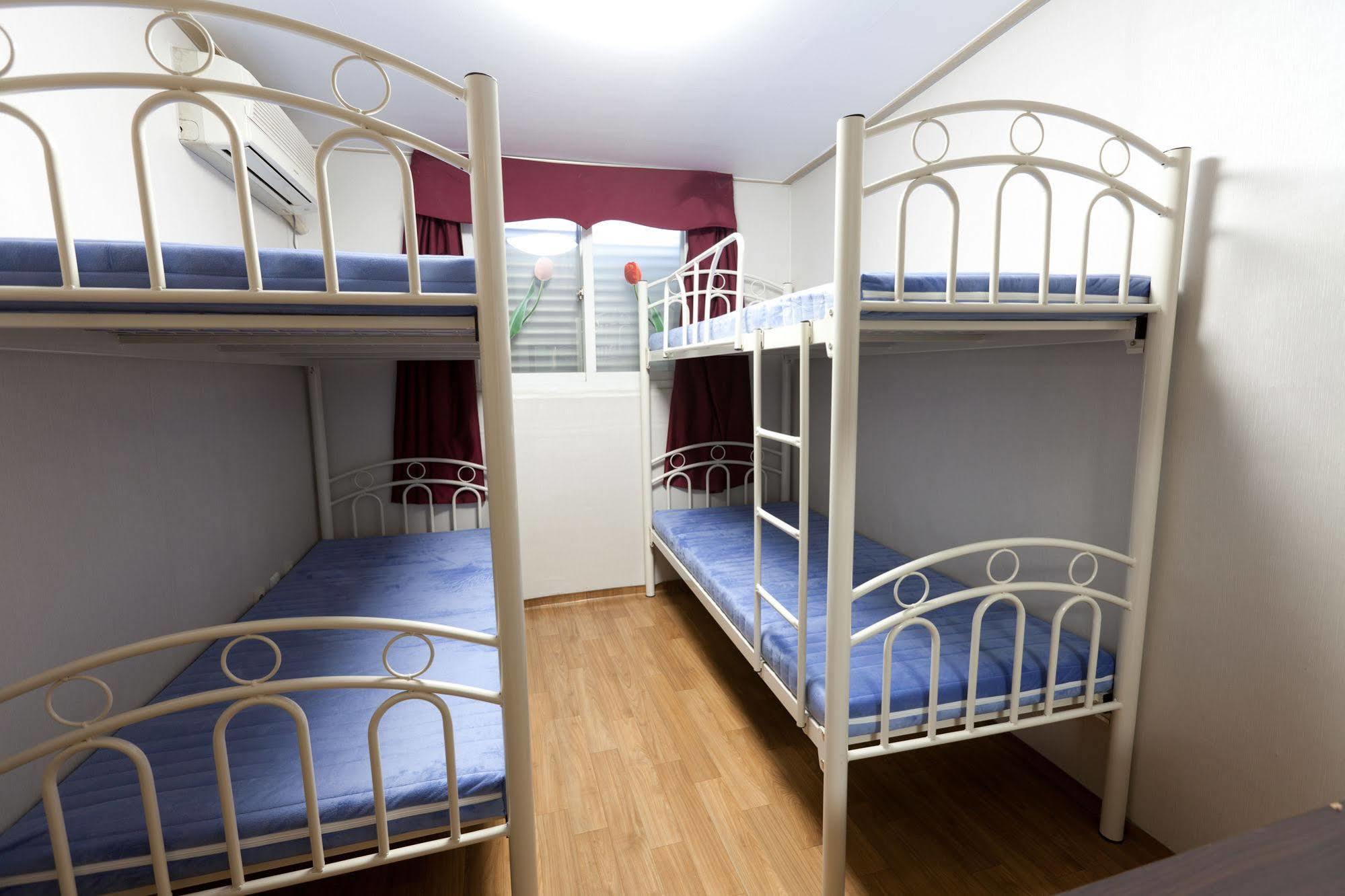 Monai Guesthouse Seoul Bagian luar foto