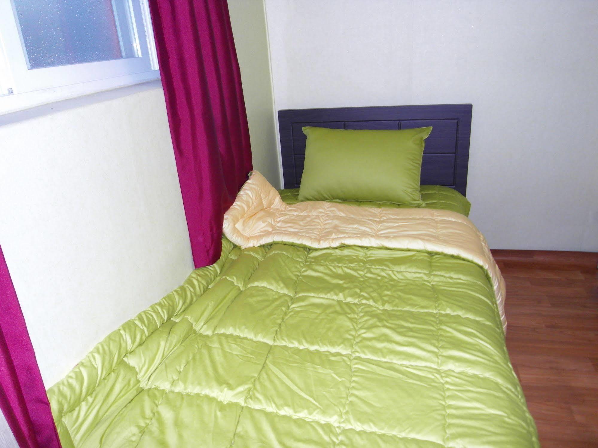 Monai Guesthouse Seoul Bagian luar foto