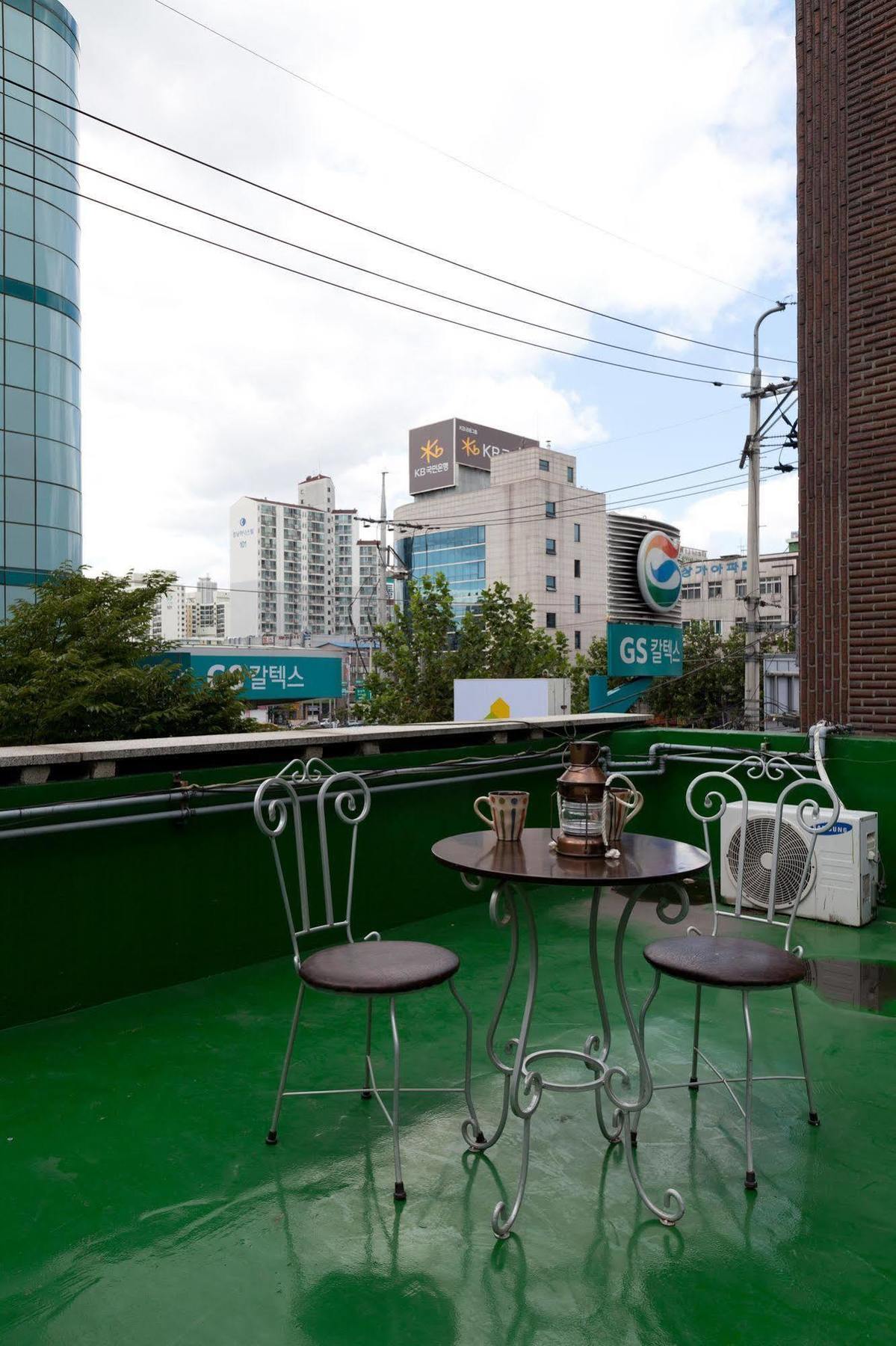 Monai Guesthouse Seoul Bagian luar foto